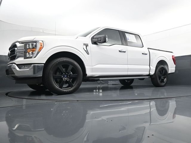 Used 2021 Oxford White Ford XLT image 31