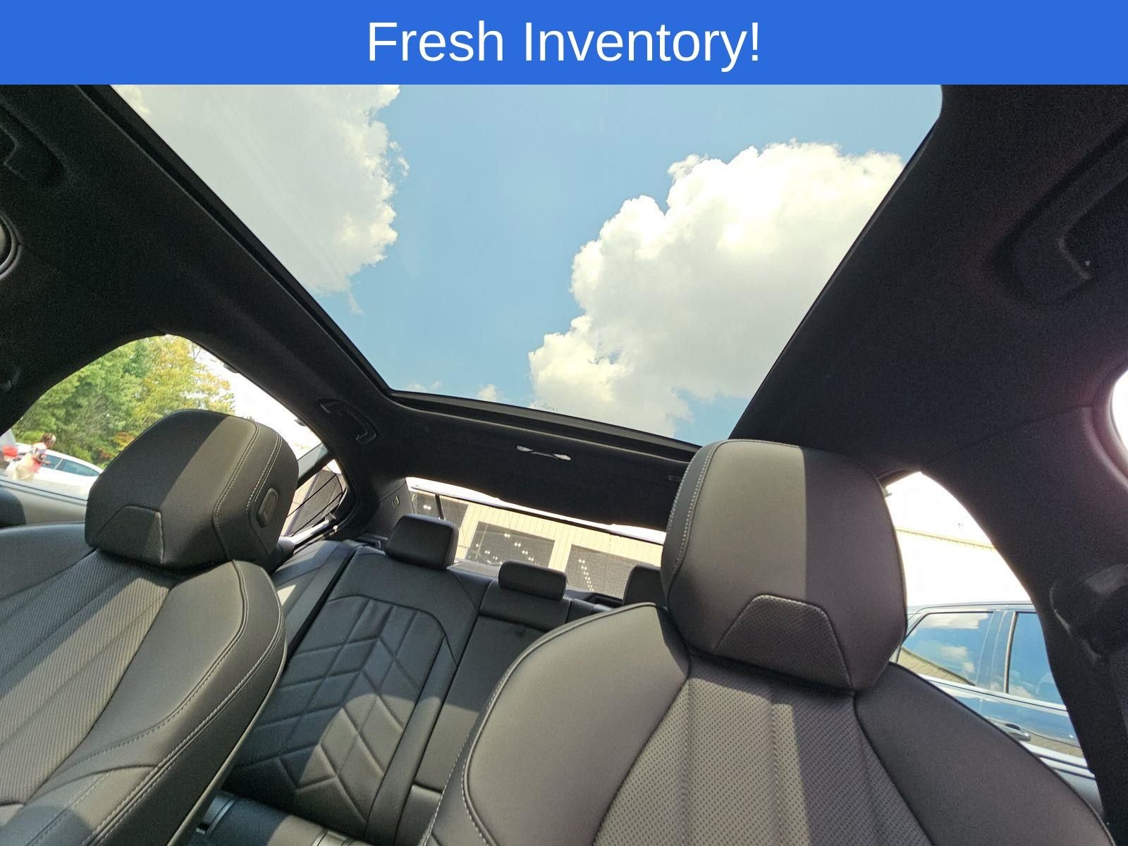 Certified Used 2026 Phytonic Blue Metallic BMW 540i xDrive image 19