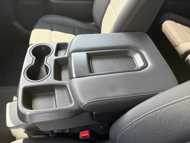 Used 2024 Summit White Chevrolet Custom image 27