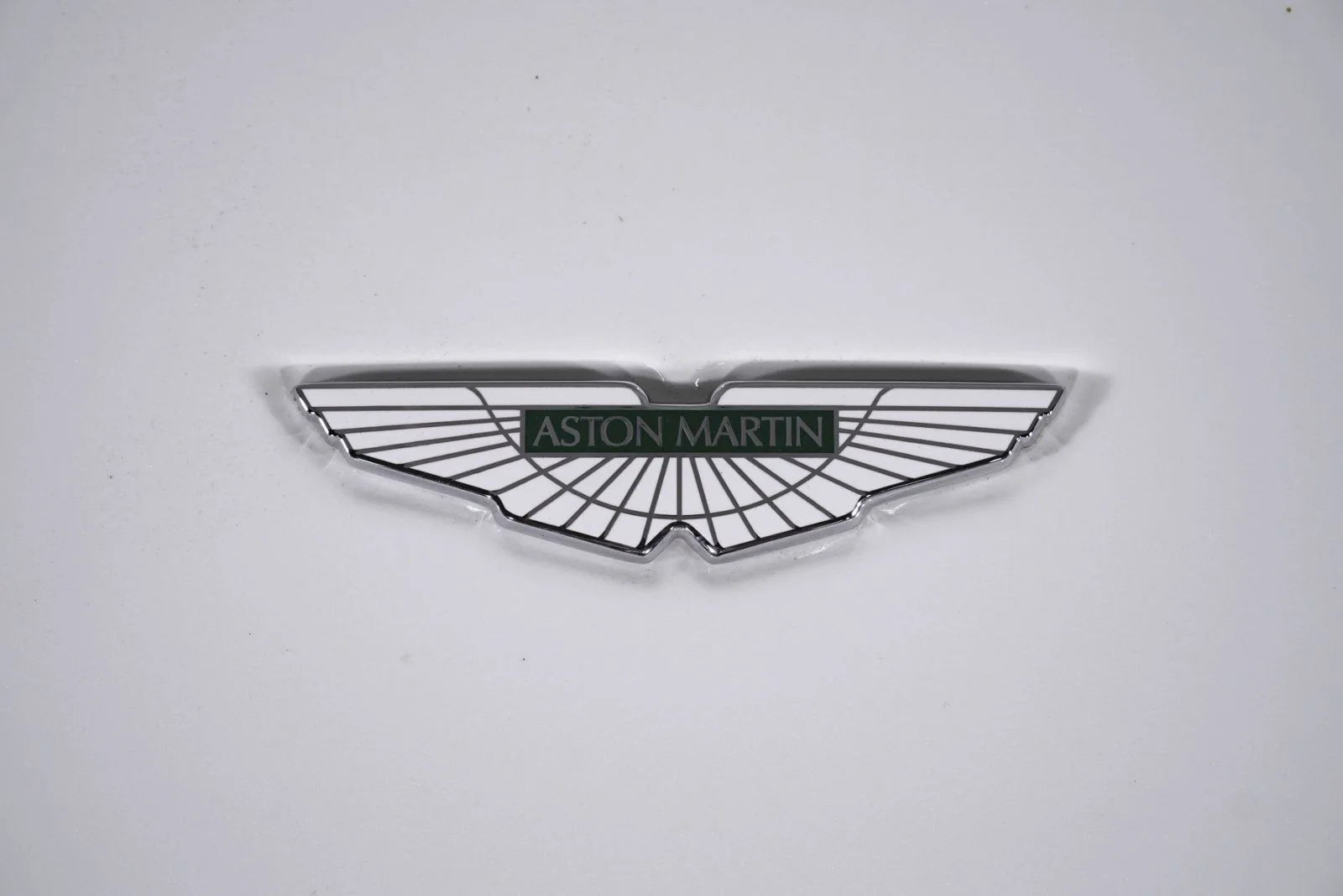 Used 2015 White Aston Martin  image 15