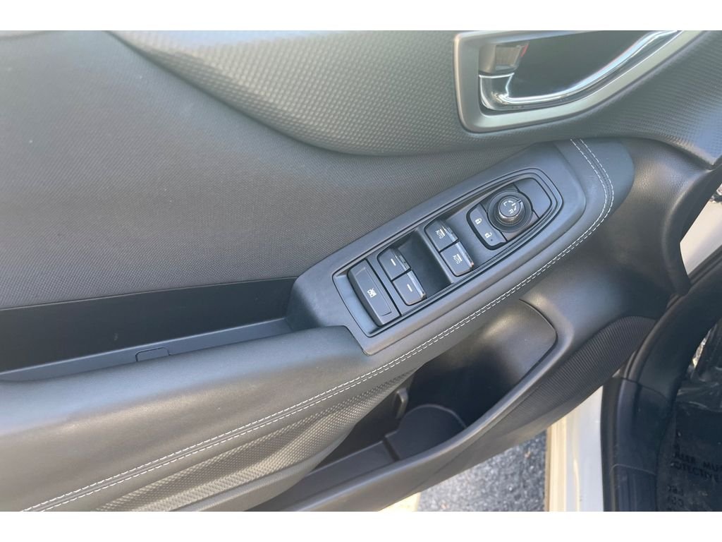 Used 2022 CRYSTAL WHITE PEARL Subaru Premium image 11