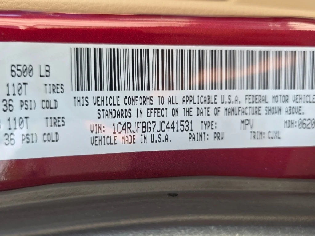 Used 2018 Velvet Red Pearl Coat Jeep Limited image 36