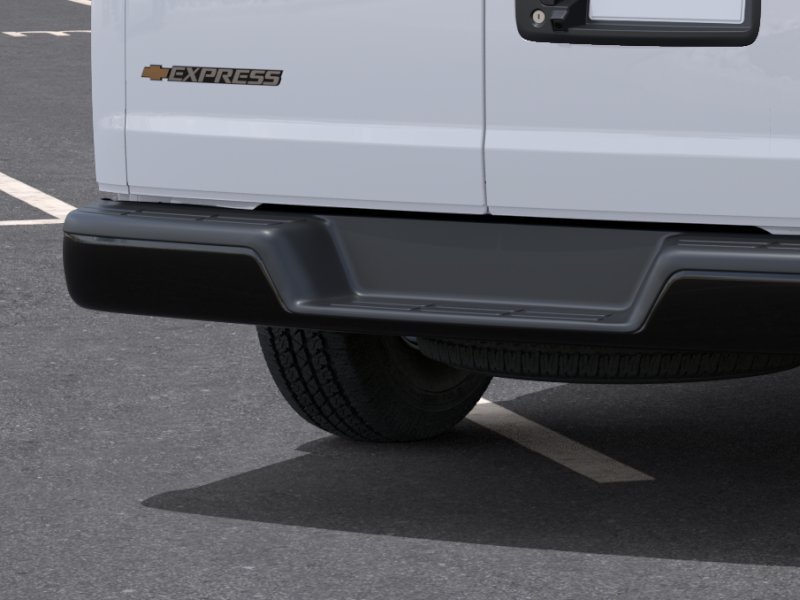 New 2026 Summit White Chevrolet 1WT image 14