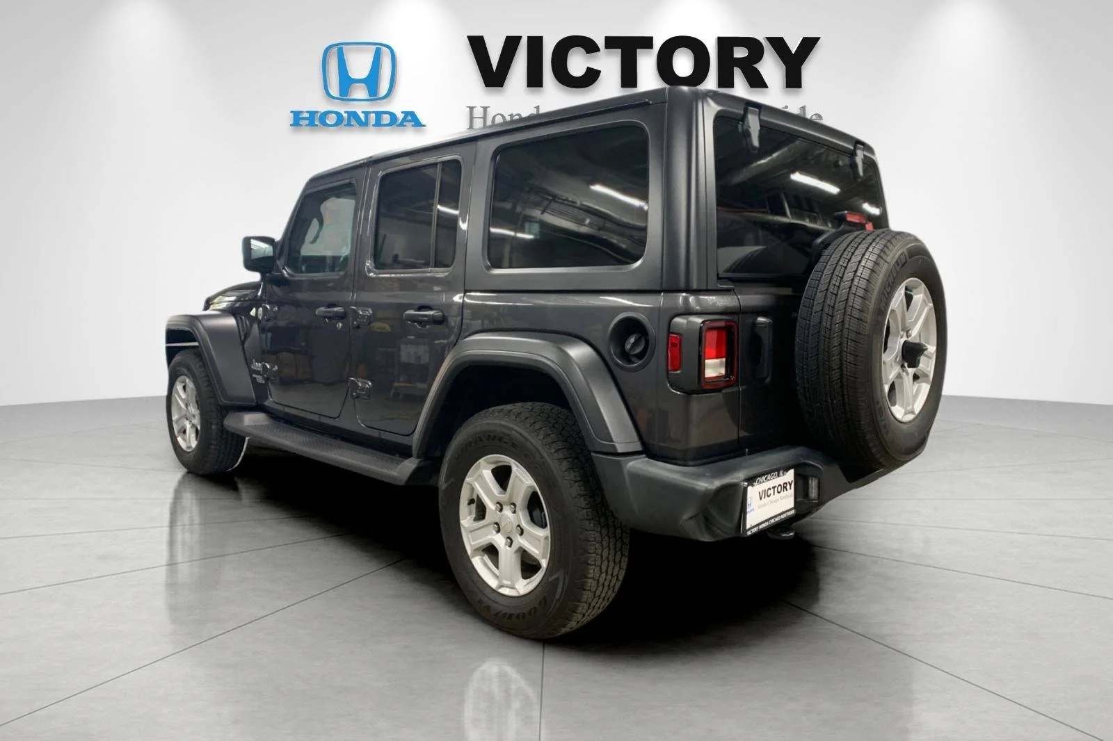 Used 2021 Crystal Metallic Jeep Unlimited Sport S image 4