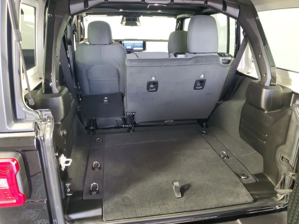 Used 2026 Black Jeep Sport S image 31