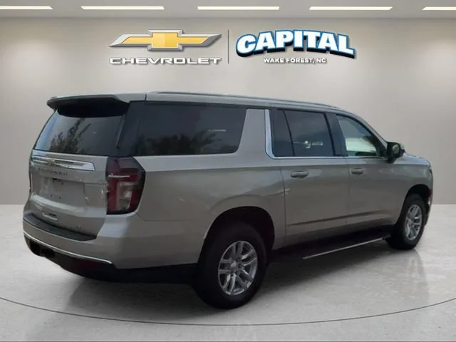 Used 2023 EMPIRE BEIGE METALLIC Chevrolet LT image 6