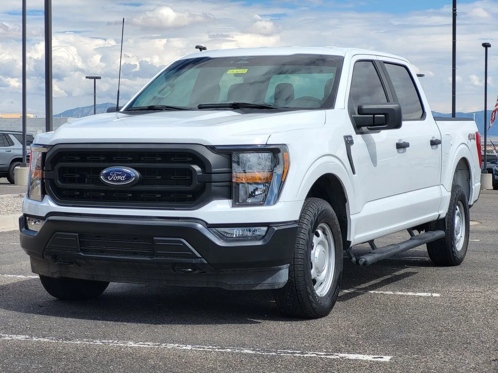 Used 2023 White Ford XL image 4