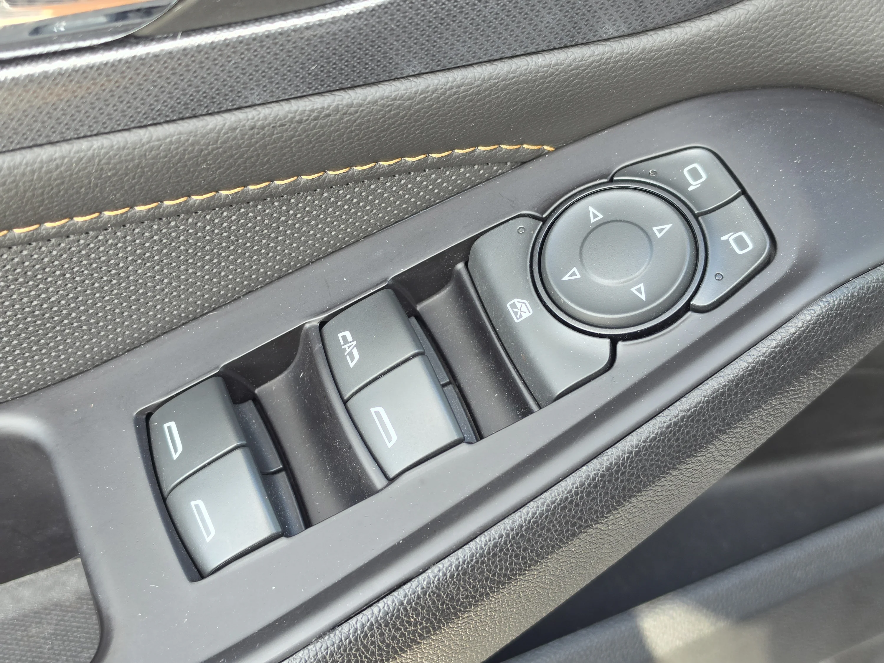 Used 2020 Silver Ice Metallic Chevrolet Premier image 24