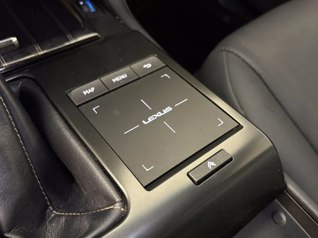 Used 2023 Silver Lexus 460 image 32