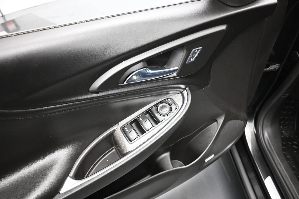 Used 2017 Black Chevrolet LT image 11