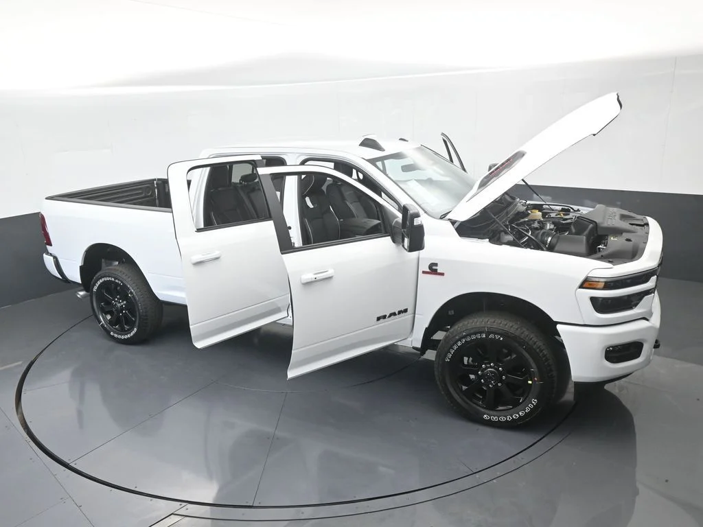 New 2026 Bright White Clear-Coat Exterior Paint RAM Laramie image 69