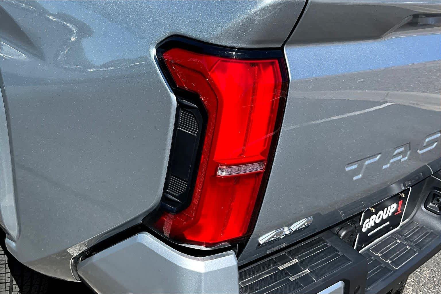 2026 Toyota Tacoma SR5 - Photo 27