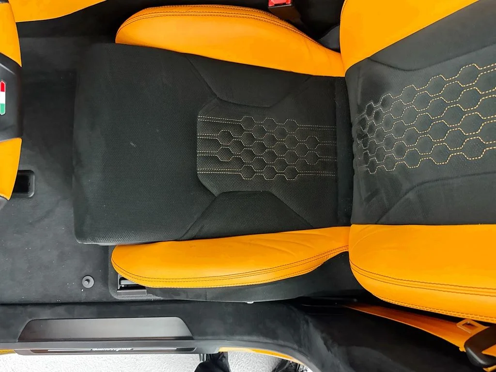 Used 2023 Arancio Borealis Metallic Lamborghini Performante image 20