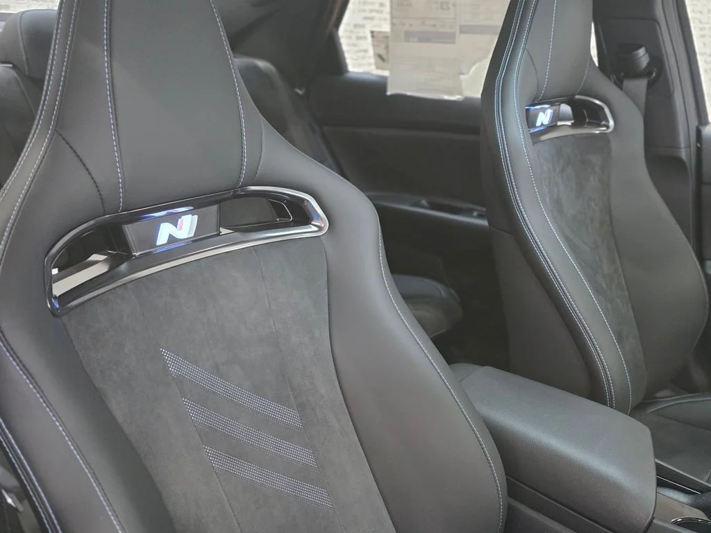 New 2026 Abyss Black Hyundai Base image 12