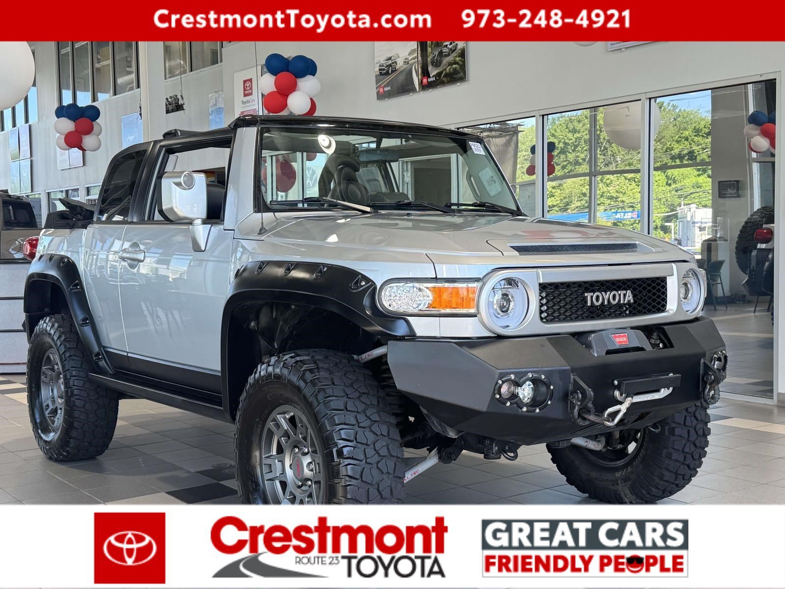 Used 2008 White/Titanium Metallic Toyota  image 4