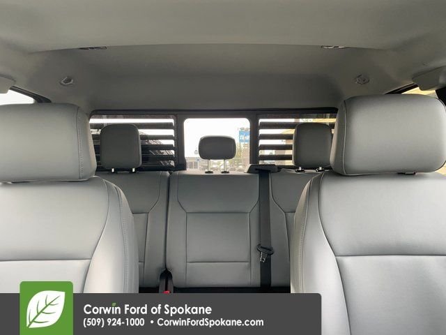 2025 Ford F-350 Super Duty Chassis Cab XL - Photo 31