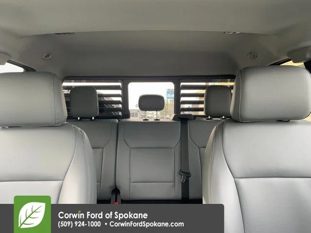 2025 Ford F-350 Super Duty Chassis Cab XL - Photo 31