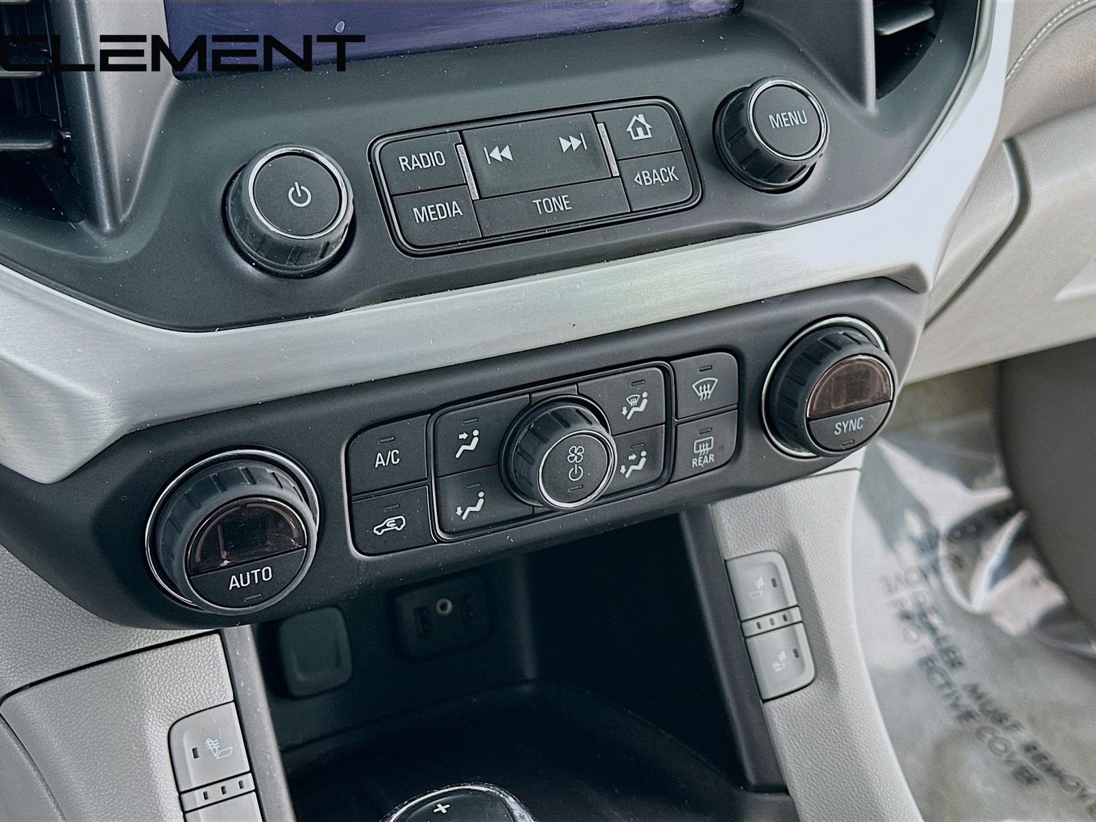 2019 GMC Acadia SLT-1 - Photo 22