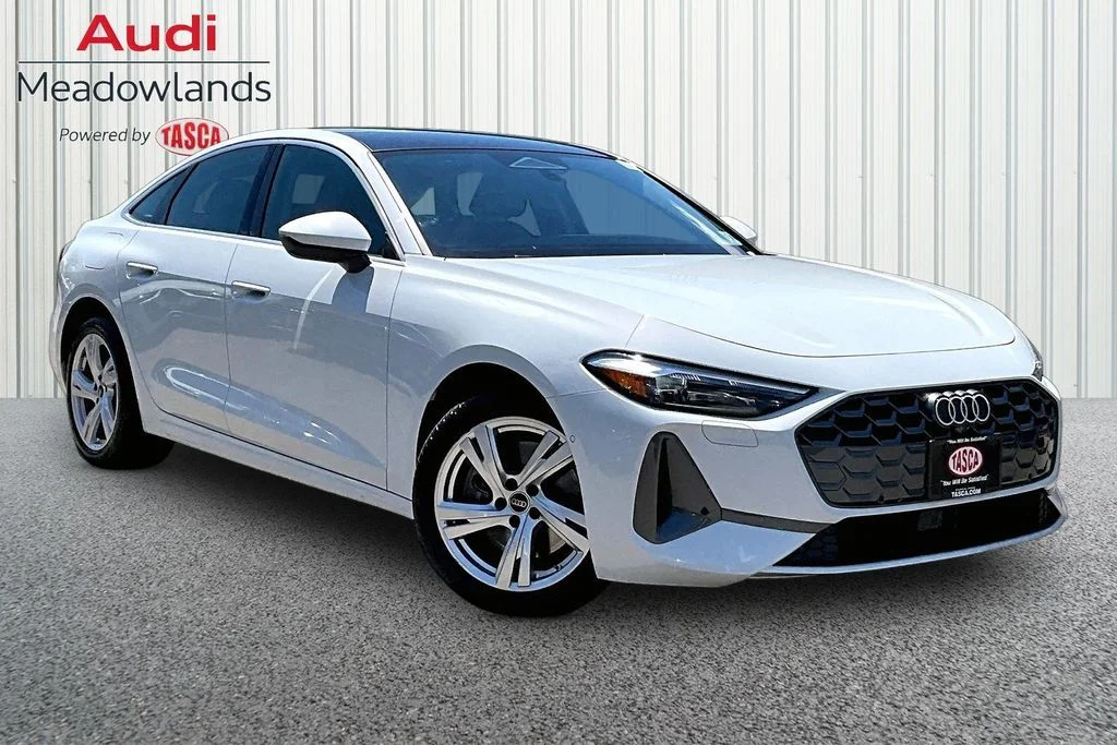 Used 2025 White Audi 2.0T Premium image 3