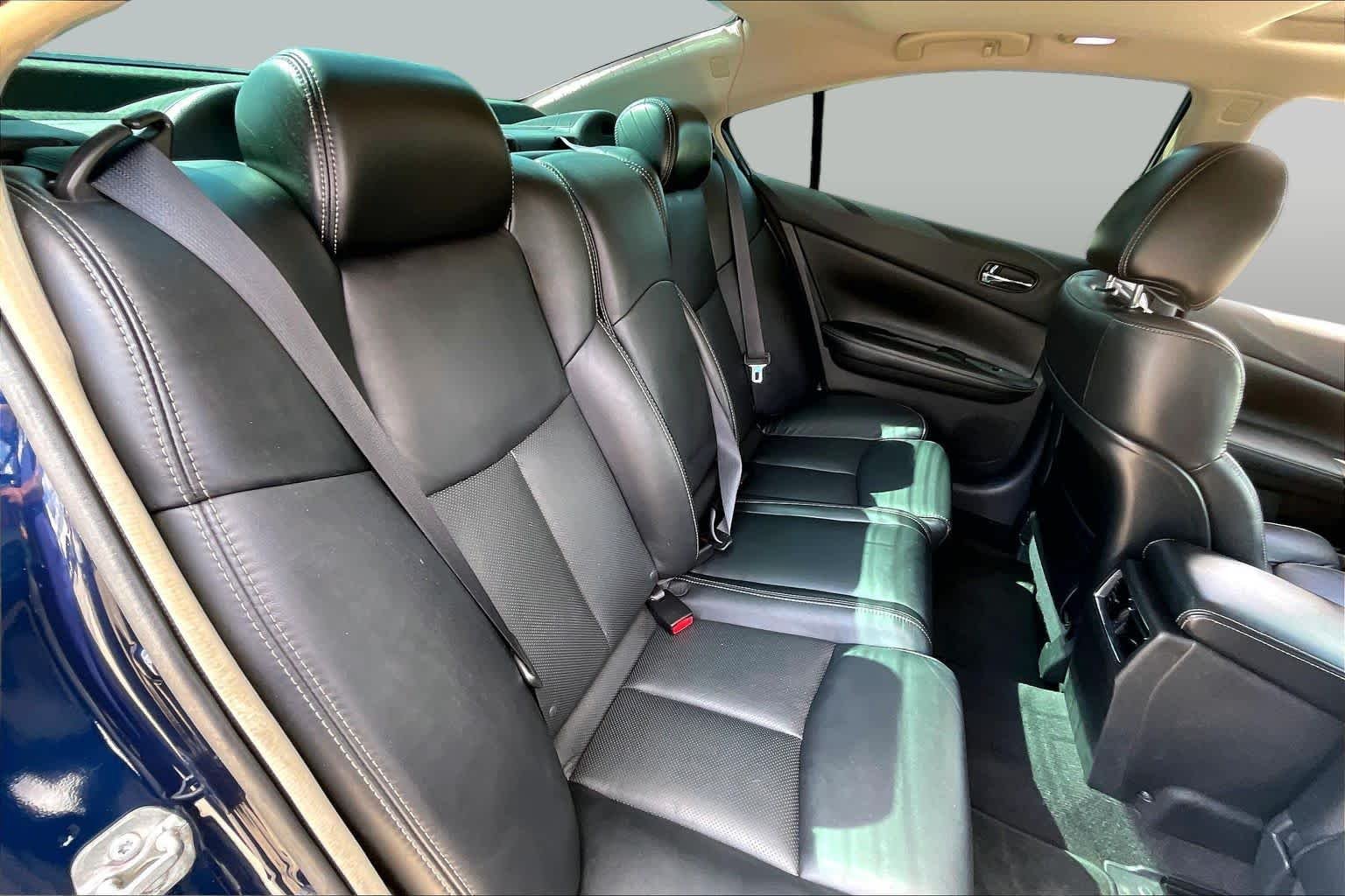 Used 2014 Navy Blue Metallic Nissan 3.5 SV w/Sport Pkg image 20