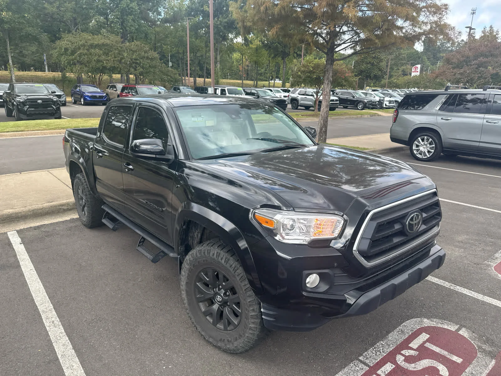 Used 2023 Toyota Tacoma SR5 with VIN 3TYAZ5CN9PT036196 for sale in Little Rock