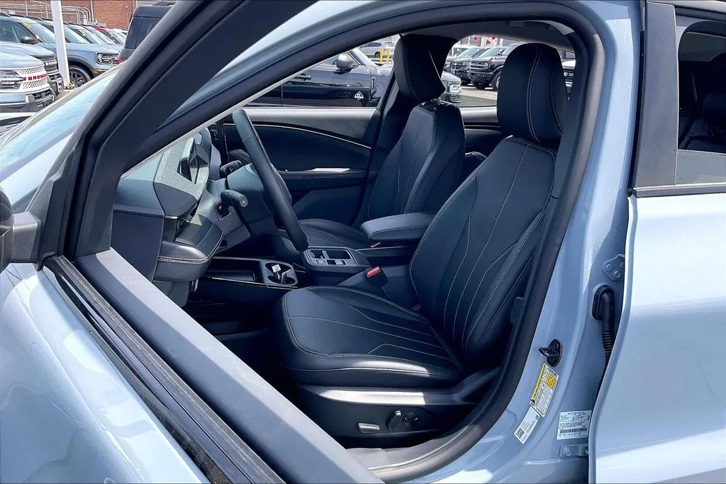 New 2026 Glacier Gray Metallic Tri-coat Ford Select image 24