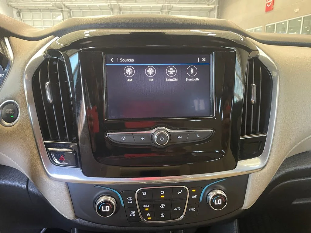 Used 2022 White Chevrolet LS image 15