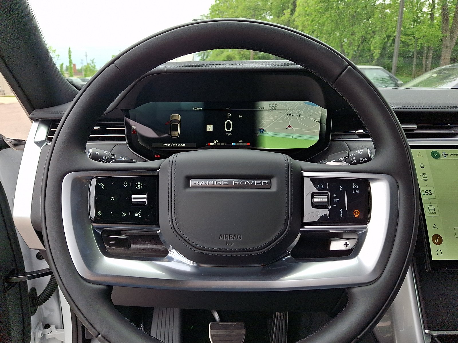 New 2026 Fuji White Land Rover P400 SE 7 Seat image 17