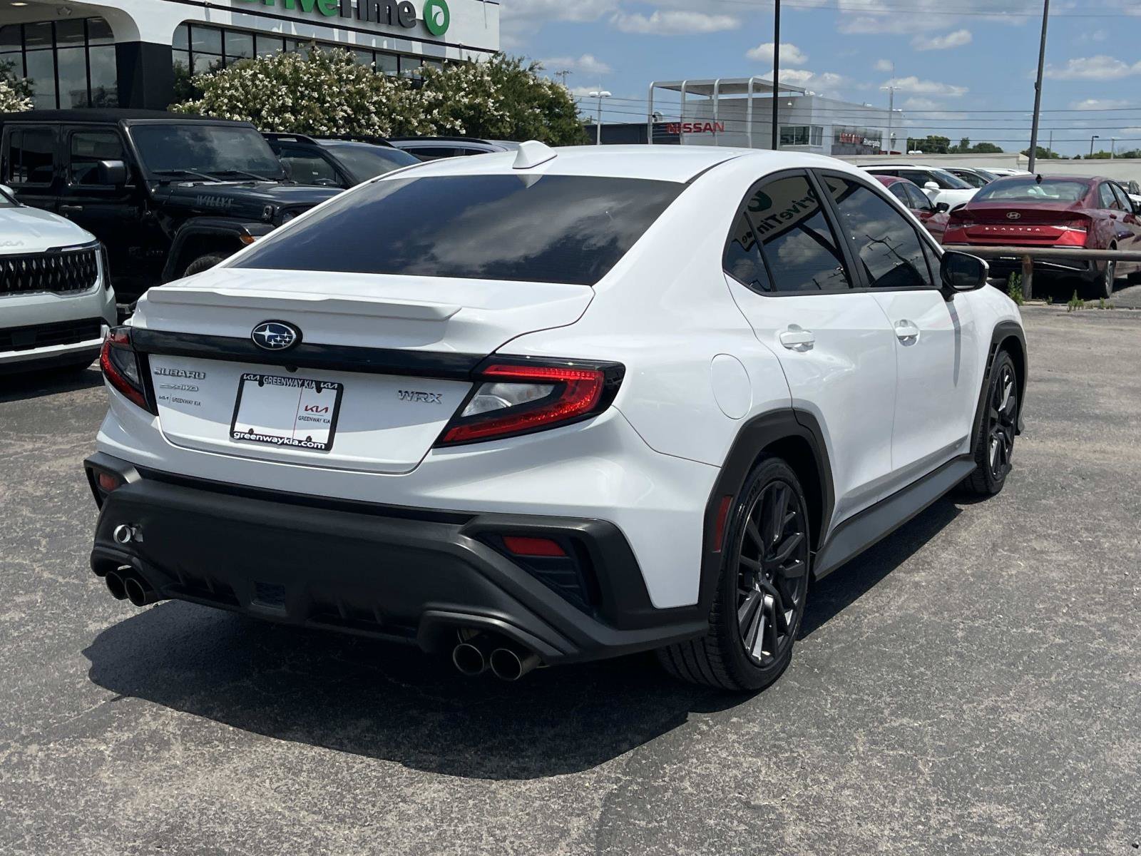 Used 2022 Ceramic White Subaru Premium image 7