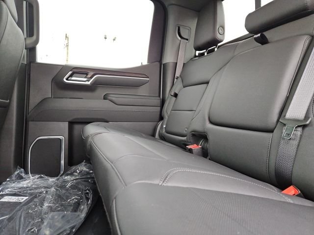 2026 GMC Sierra 1500 SLT - Photo 19