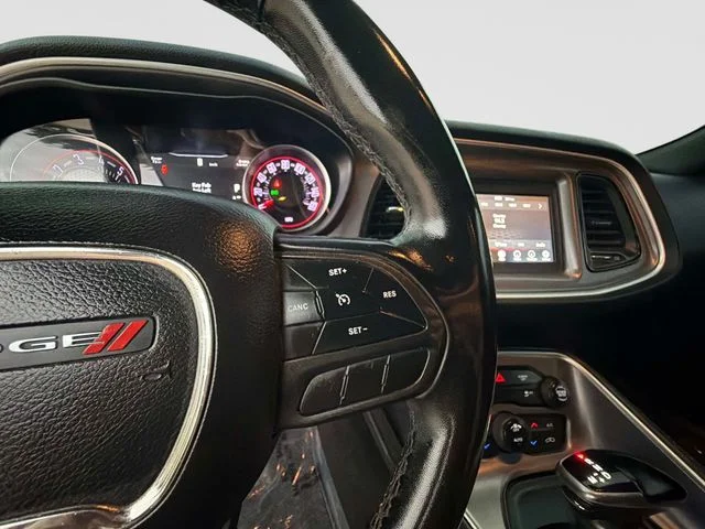 Used 2020 Red Dodge SXT image 24
