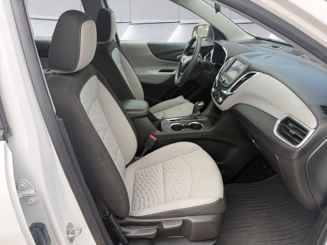 Used 2020 White Chevrolet LS image 13