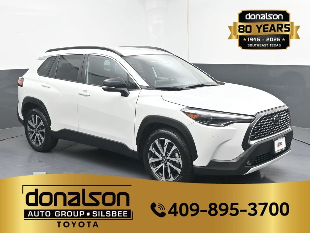 Used 2025 Beige Toyota XLE image 1