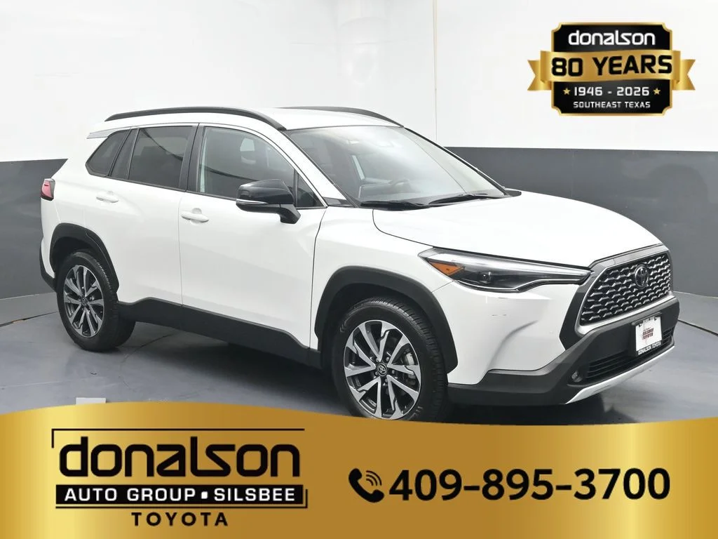 Used 2025 Beige Toyota XLE image 1