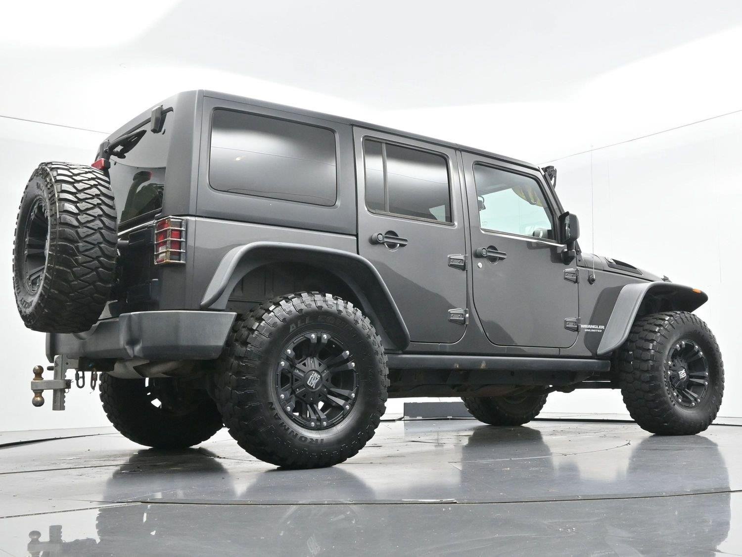 Used 2016 Granite Crystal Metallic Jeep Rubicon image 42