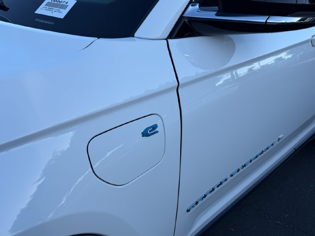Used 2024 White Jeep 4xe image 11
