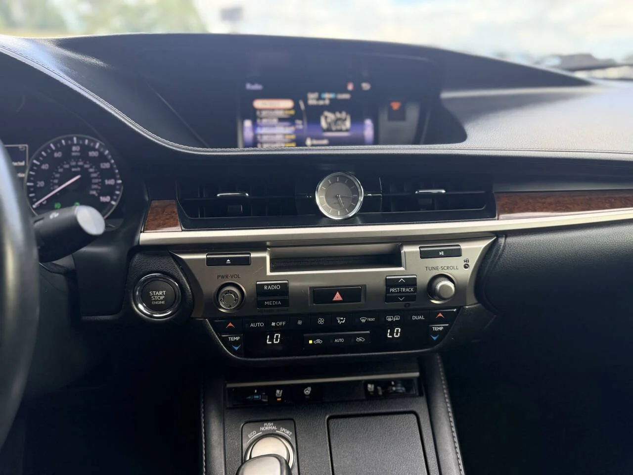 Used 2017 Silver Lexus Base 4dr Sedan image 21