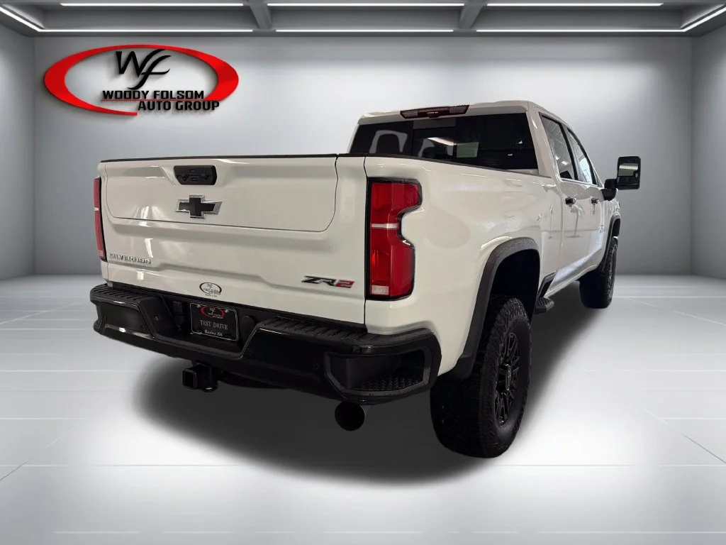 Used 2026 White Chevrolet ZR2 image 6