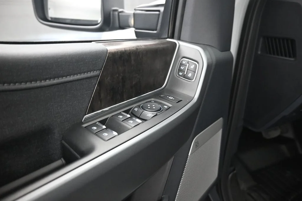 New 2026 Avalanche Ford Lariat image 11
