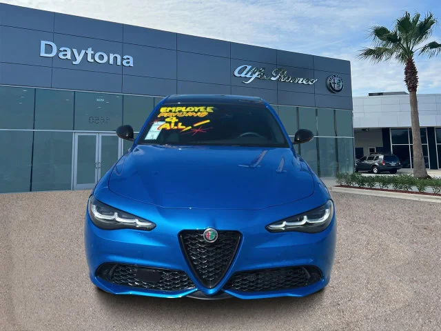 2025 Alfa Romeo Giulia Base - Photo 8
