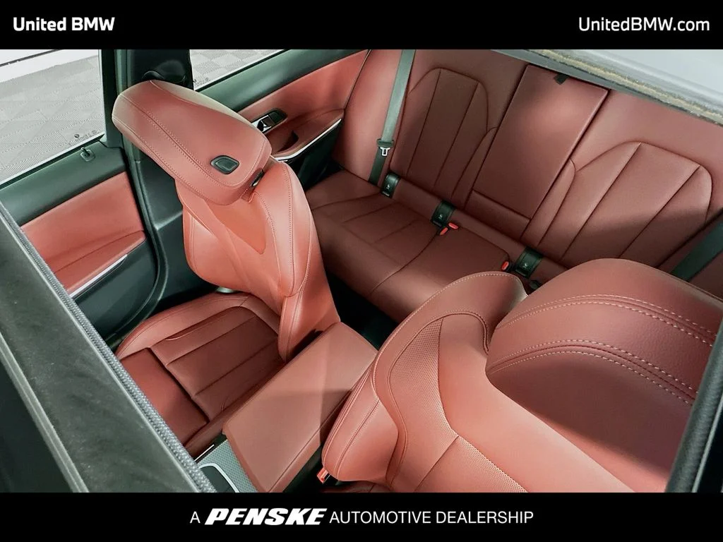 2025 BMW 3 Series 330i - Photo 22