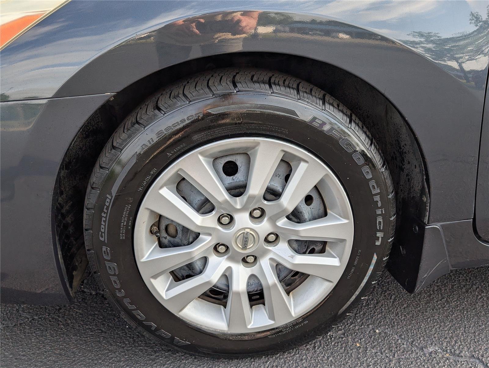 Used 2015 Storm Nissan 2.5 S image 10