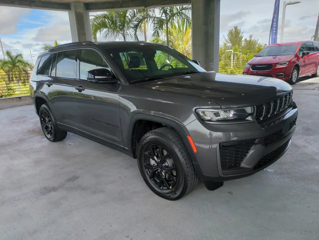 2026 Jeep Grand Cherokee L Laredo Altitude