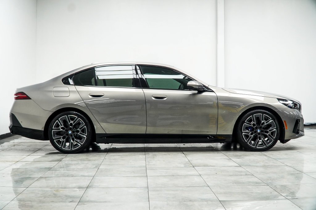Used 2026 Gray BMW eDrive40 image 8
