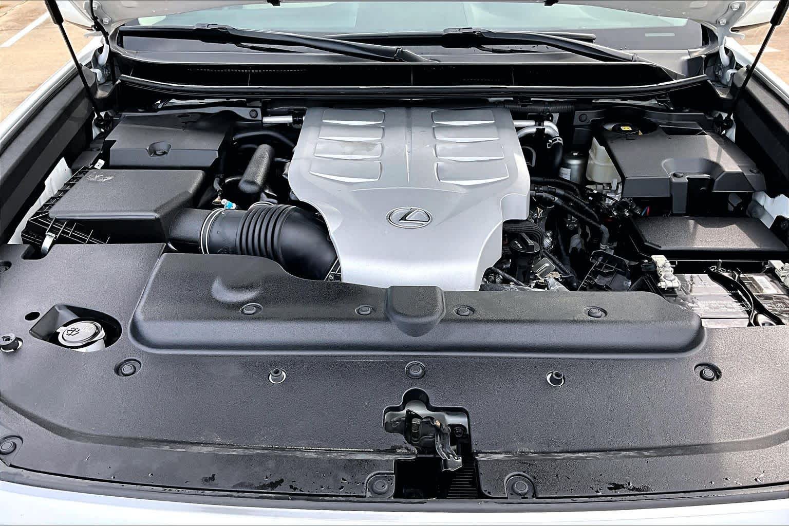 Used 2020 Starfire Pearl Lexus Luxury image 32