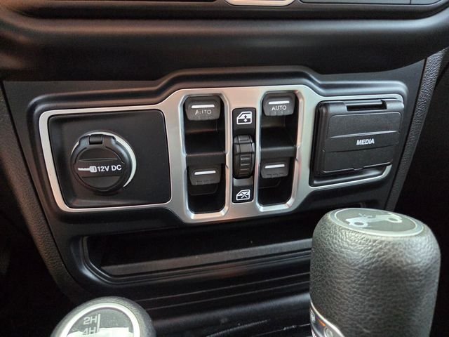 Certified Used 2019 White Jeep Unlimited Sport S image 24