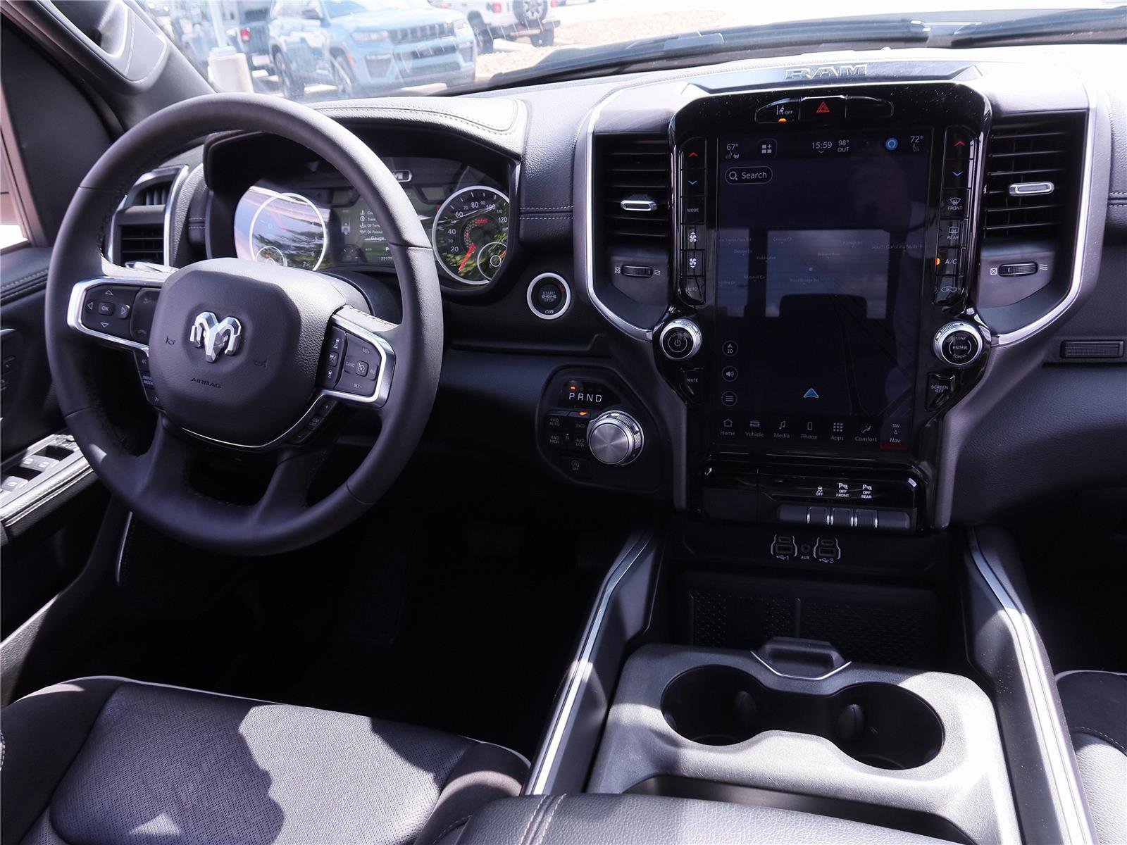 Certified Used 2025 Diamond Black Crystal Pearlcoat Ram Laramie image 9