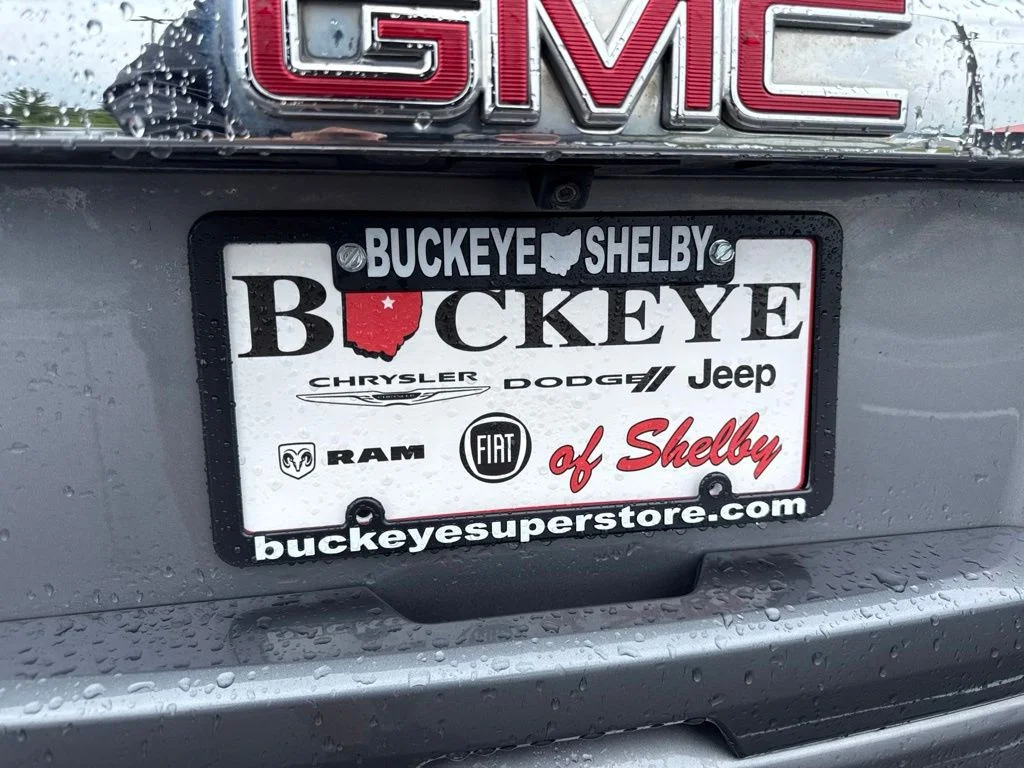 Used 2018 Gray GMC Denali image 17