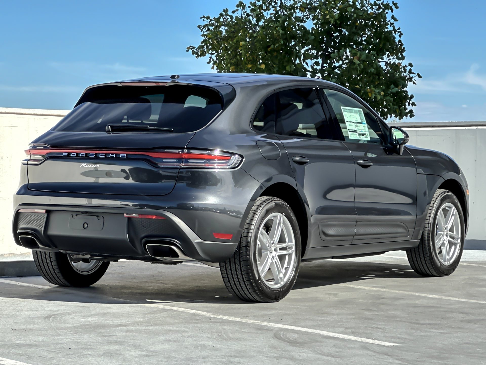 New 2026  Porsche Macan (AWD) image 9