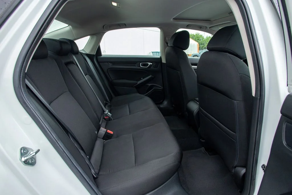 2024 Honda Civic EX - Photo 15